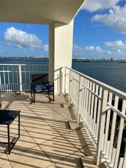 Picture of 4000 Towerside Ter 1104, Miami, FL 33138