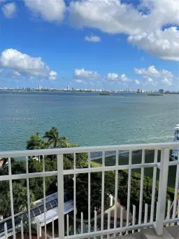 Picture of 4000 Towerside Ter 1104, Miami, FL 33138