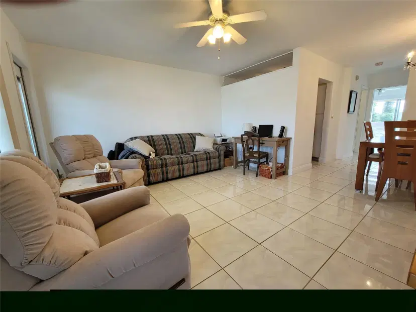 Picture of 15600 NE 6Th Ave 33A, Miami FL 33162