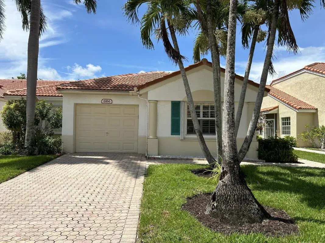 Picture of 6166 Lake Hibiscus Drive, Delray Beach, FL 33484