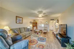 Picture of 1828 Pine Valley Dr 211, Fort Myers, FL 33907