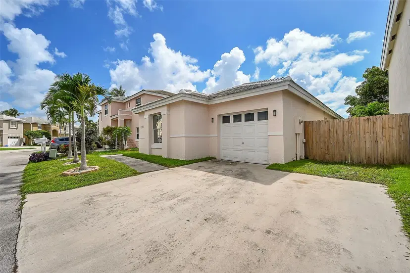 Picture of 3084 Lighthouse Pl, Margate FL 33063