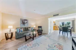 Picture of 788 Park Shore Dr F20, Naples, FL 34103