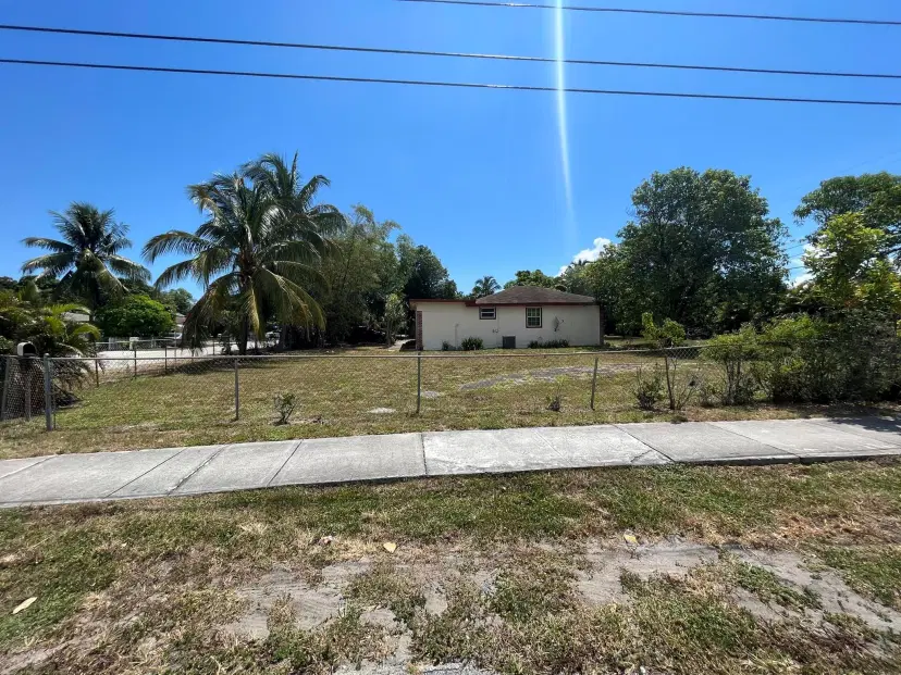 Picture of 821 SW 4Th Avenue, Delray Beach FL 33444