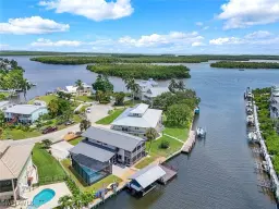 Picture of 691 W Palm Dr, Goodland, FL 34140