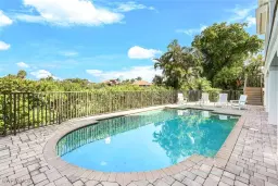 Picture of 829 Pyrula Ave, Sanibel, FL 33957