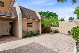 Picture of 3753 Oaks Clubhouse Dr 3753, Pompano Beach, FL 33069