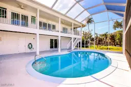 Picture of 673 E Rocks Dr, Sanibel, FL 33957