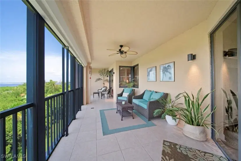 Picture of 11620 Court Of Palms 104, Fort Myers FL 33908