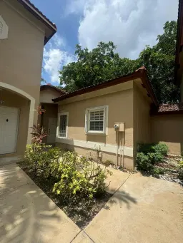 Picture of 16223 Emerald Cove Rd 16223, Weston, FL 33331