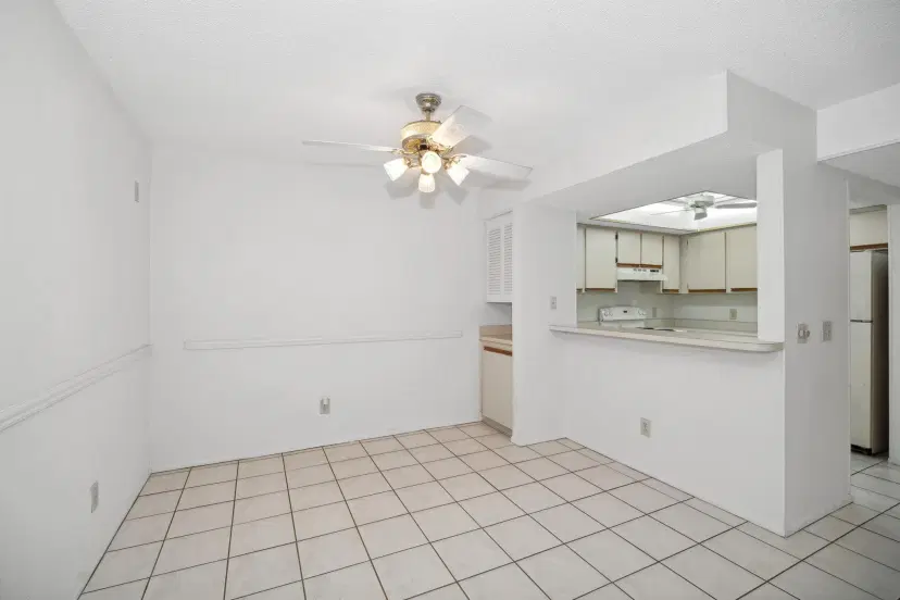 Picture of 993 Sonesta Avenue Ne 205, Palm Bay FL 32905