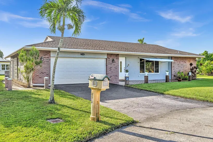 Picture of 7102 NW 93Rd Ave, Tamarac FL 33321