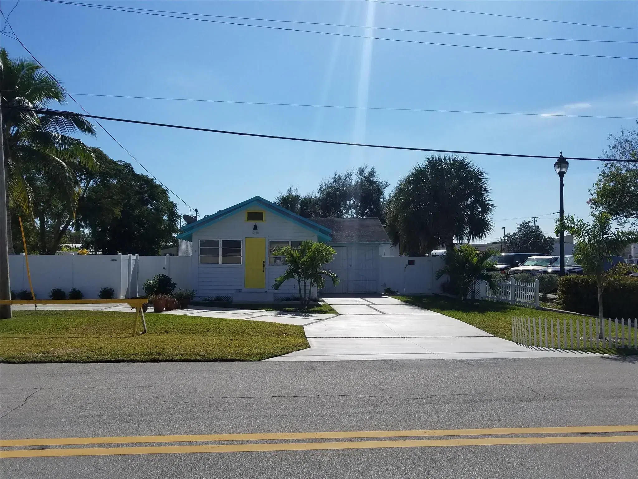 Picture of 1240 NE 34Th Ct, Oakland Park, FL 33334