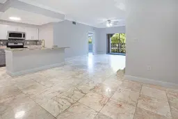 Picture of 5860 W Sample Rd 204, Coral Springs, FL 33067