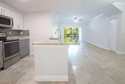 Picture of 5860 W Sample Rd 204, Coral Springs, FL 33067