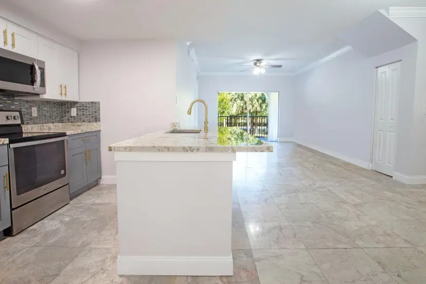 Picture of 5860 W Sample Rd 204, Coral Springs FL 33067