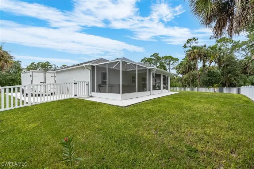 Picture of 5012 Sun Ct, Labelle FL 33935