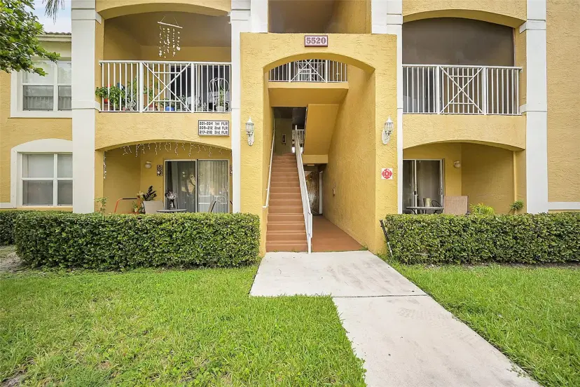 Picture of 5520 NW 61St St 212, Coconut Creek FL 33073