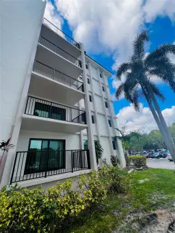 Picture of 1000 River Reach Dr 120, Fort Lauderdale, FL 33315