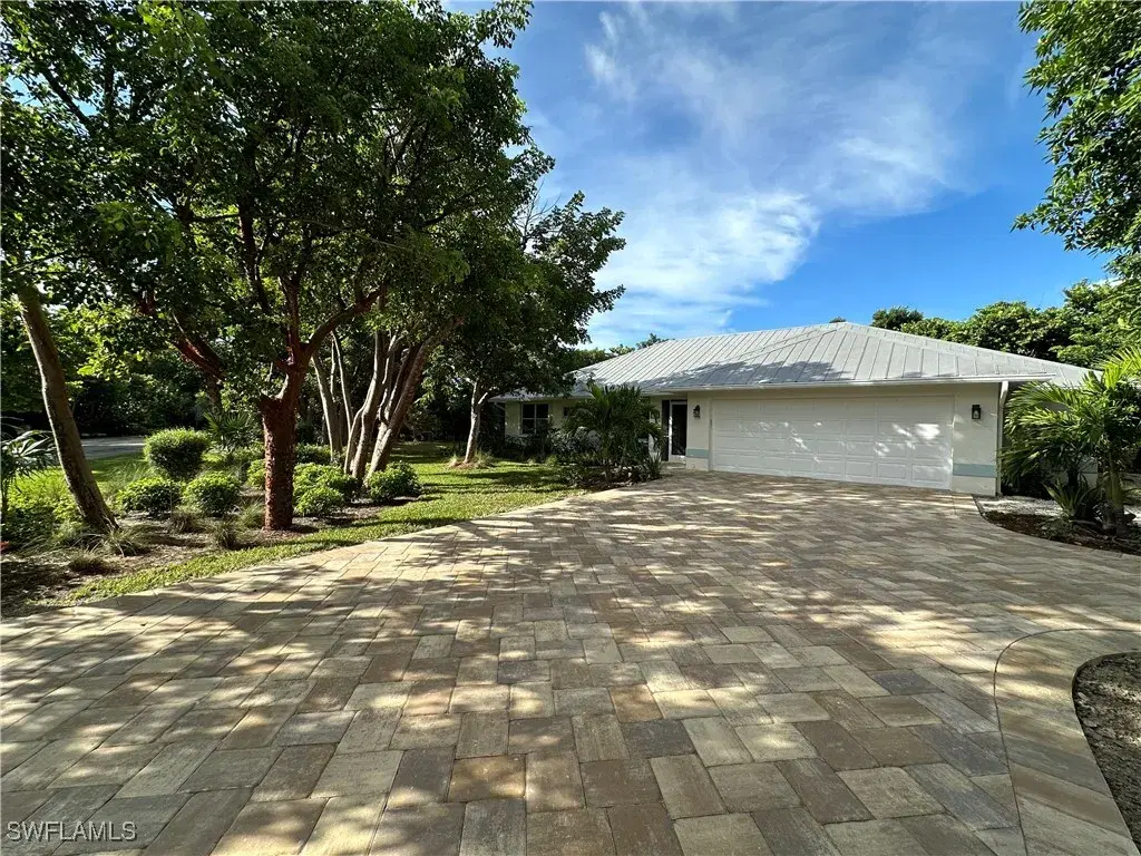 Picture of 1985 Wild Lime Dr, Sanibel, FL 33957