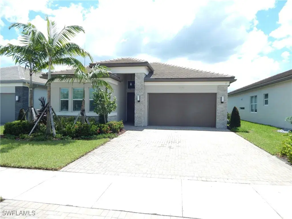 Picture of 11523 Jacaranda Dr, Naples, FL 34120