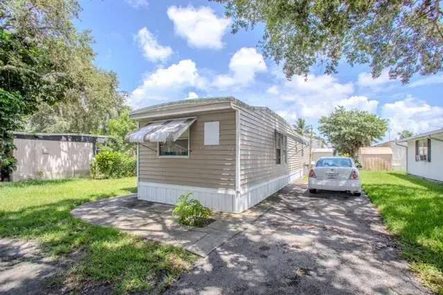 Picture of 4791 SW 82 Avenue 47, Davie, FL 33328