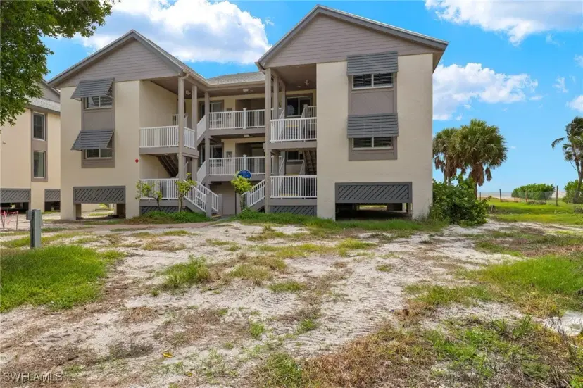 Picture of 2255 W Gulf Dr 102, Sanibel FL 33957