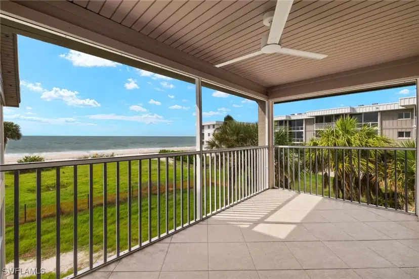 Picture of 2255 W Gulf Dr 102, Sanibel FL 33957