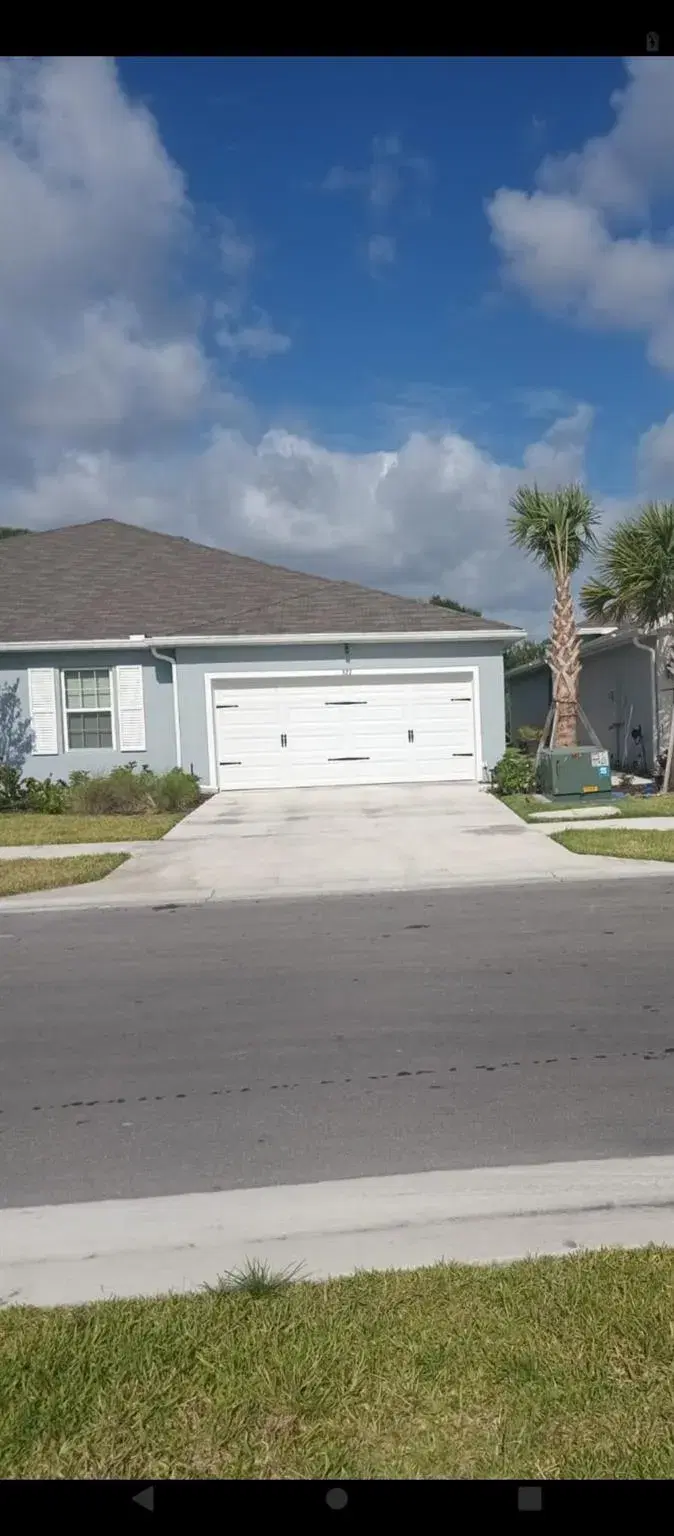 Picture of 327 Raspberry Road, Fort Pierce, FL 34981