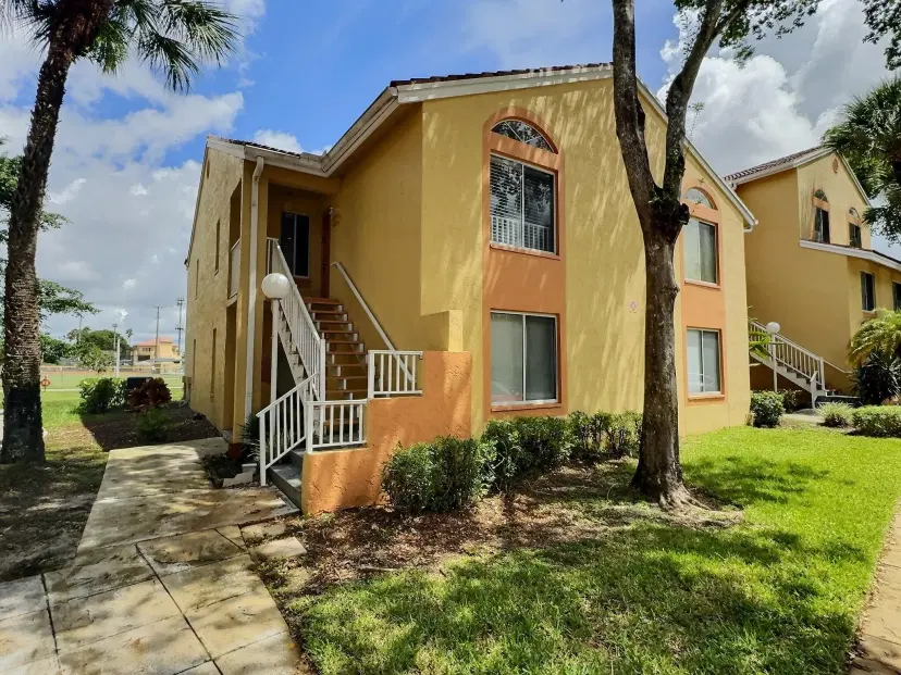 Picture of 1119 Coral Club Dr 1119, Coral Springs FL 33071