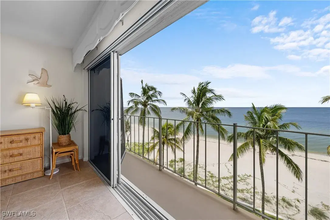 Picture of 2011 Gulf Shore Blvd N 44, Naples, FL 34102