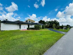 Picture of 5613 S Travelers Palm Ln, Tamarac, FL 33319