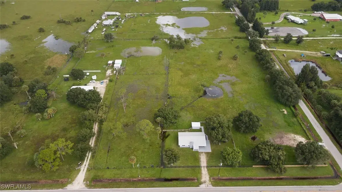 Picture of 8678 County Rd 78, Fort Denaud, FL 33920