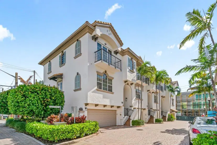 Picture of 605 Renaissance Way, Delray Beach FL 33483