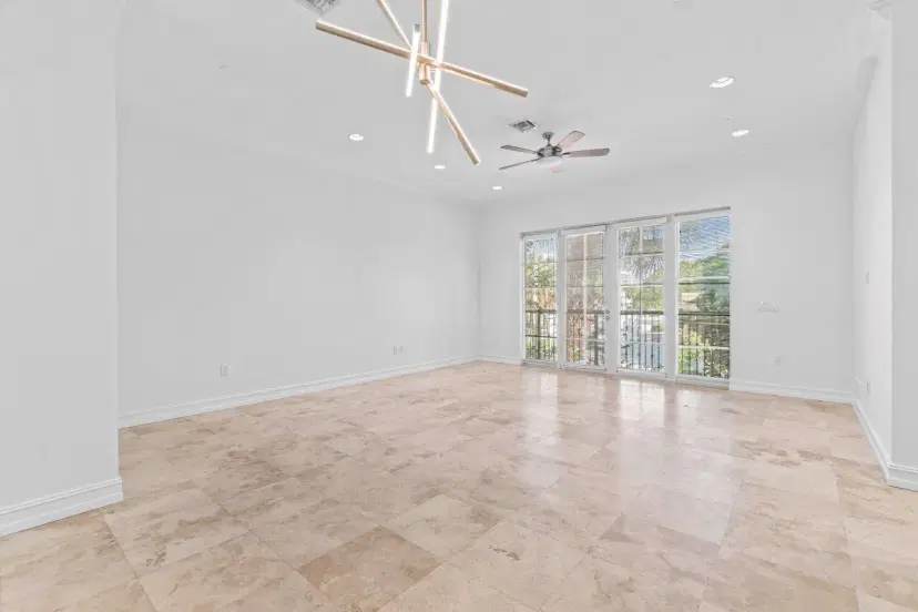 Picture of 605 Renaissance Way, Delray Beach FL 33483