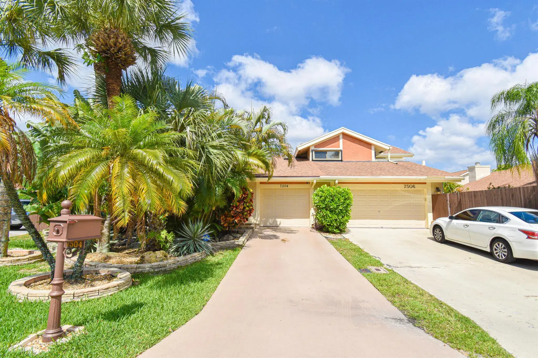 Picture of 7504 Sierra Drive E, Boca Raton, FL 33433