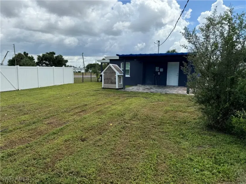 Picture of 2421 South St, Fort Myers FL 33901