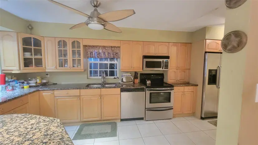 Picture of 351 NE 43Rd Ct, Oakland Park FL 33334