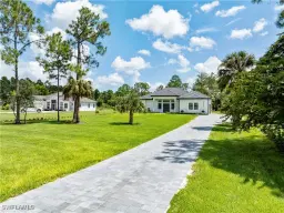 Picture of 2546 4Th St Nw, Naples, FL 34120