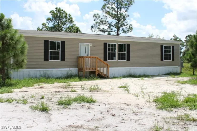 Picture of 235 N Kennel St, Clewiston FL 33440