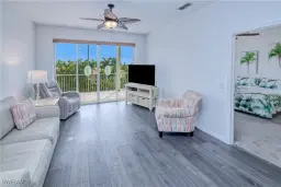 Picture of 14831 Park Lake Dr 12, Fort Myers, FL 33919