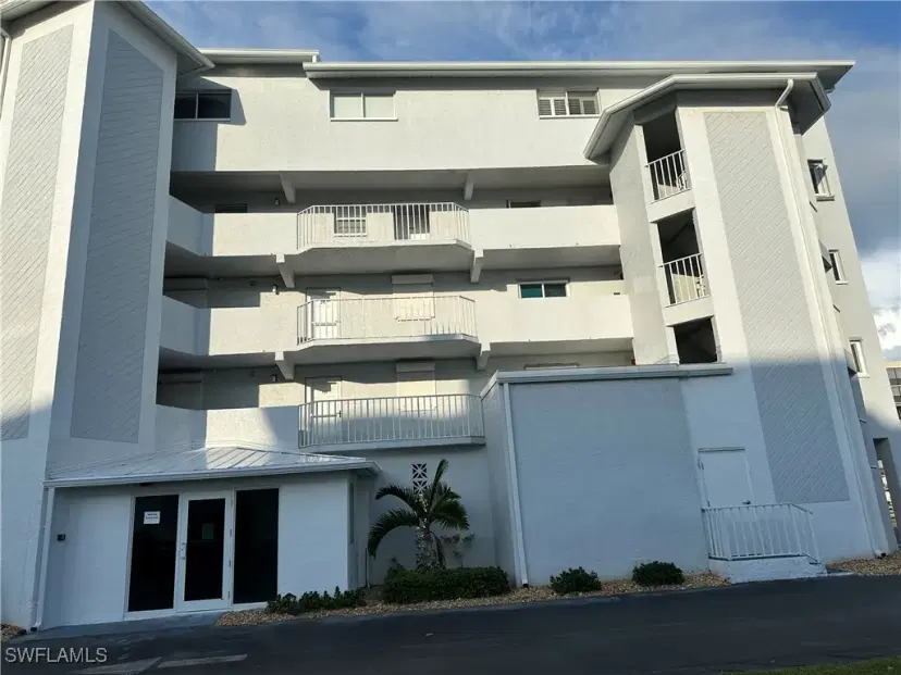 Picture of 4541 Bay Beach Ln 341, Fort Myers Beach FL 33931