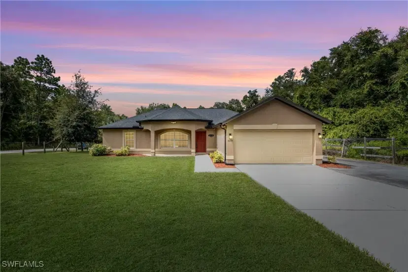 Picture of 14271 Regency Ct, Weeki Wachee FL 34614