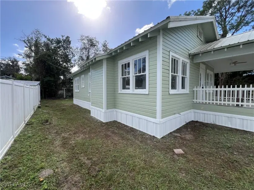 Picture of 492 NW Matthew St, Lake City FL 32055