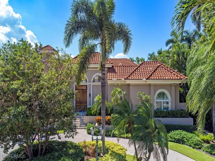 Picture of 2080 Gordon Dr, Naples FL 34102