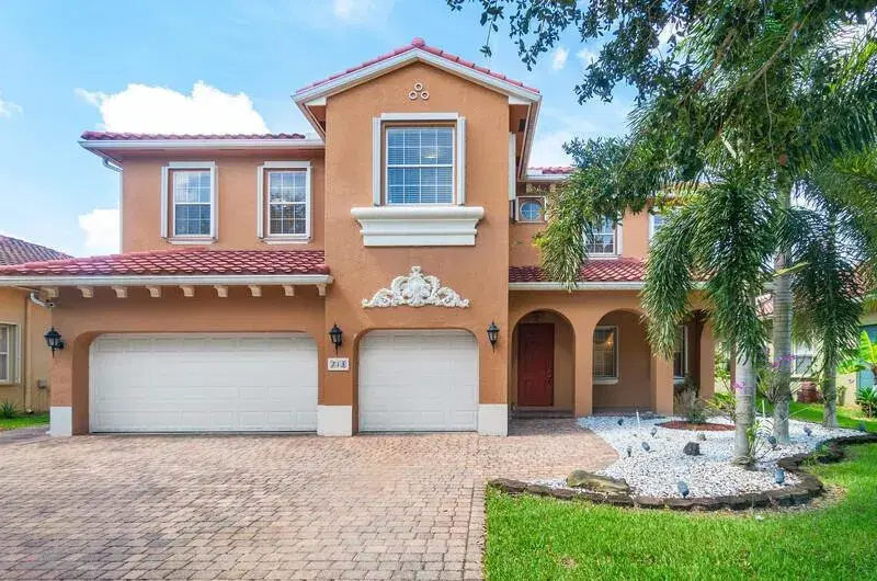 Picture of 713 Cresta Circle, West Palm Beach FL 33413