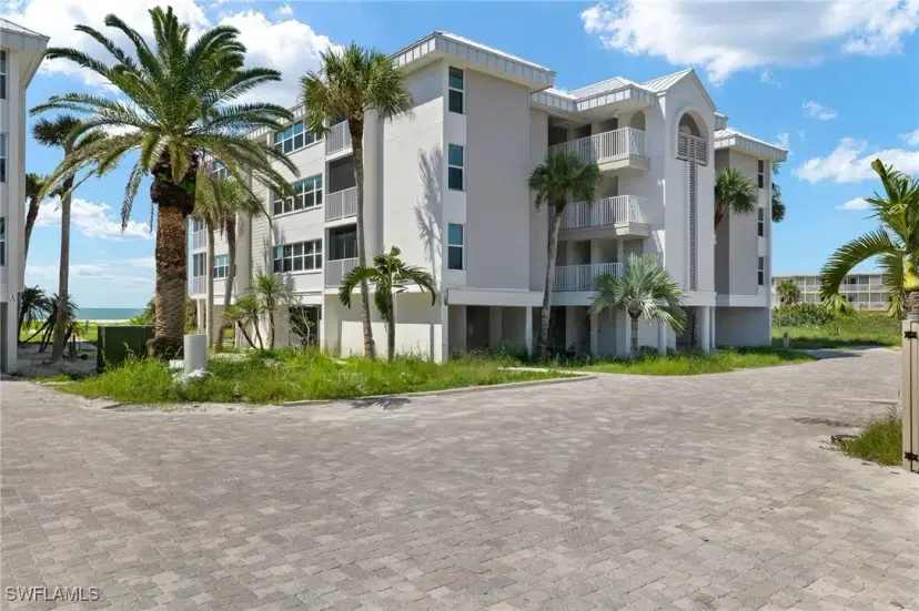 Picture of 3225 W Gulf Dr B201, Sanibel FL 33957