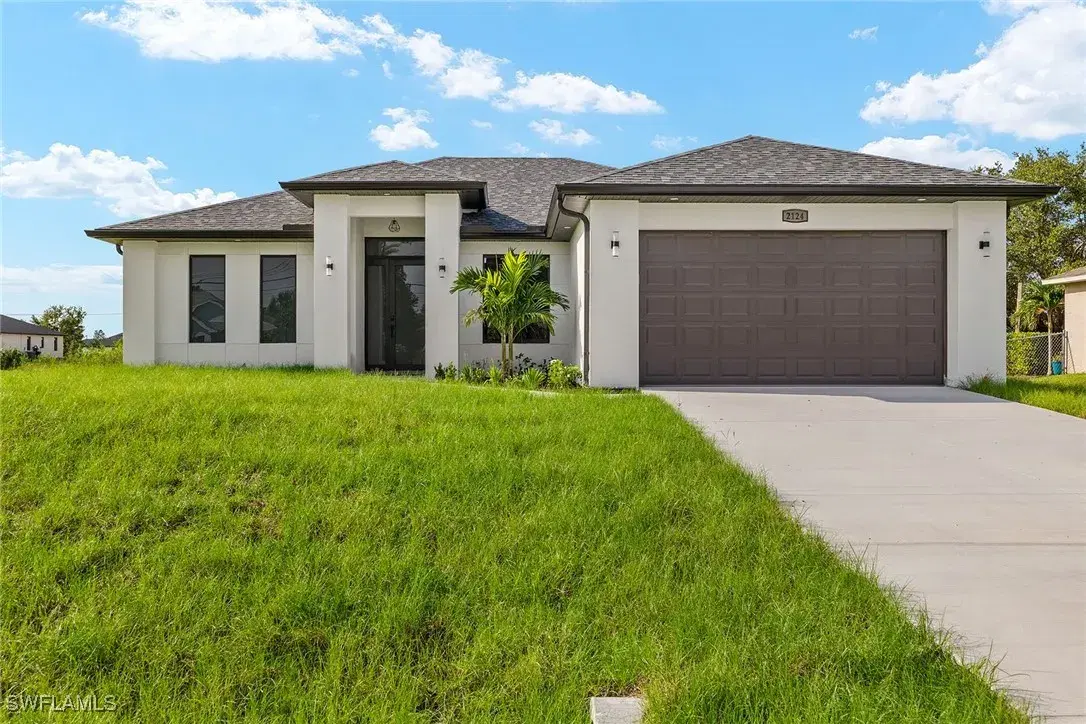 Picture of 2124 NE 28Th St, Cape Coral, FL 33909