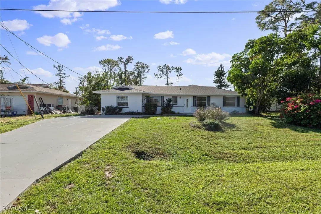 Picture of 19049 Bartow Blvd, Fort Myers, FL 33967