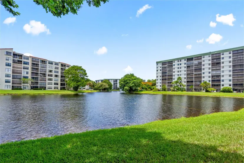 Picture of 2221 Cypress Island Drive 204, Pompano Beach FL 33069